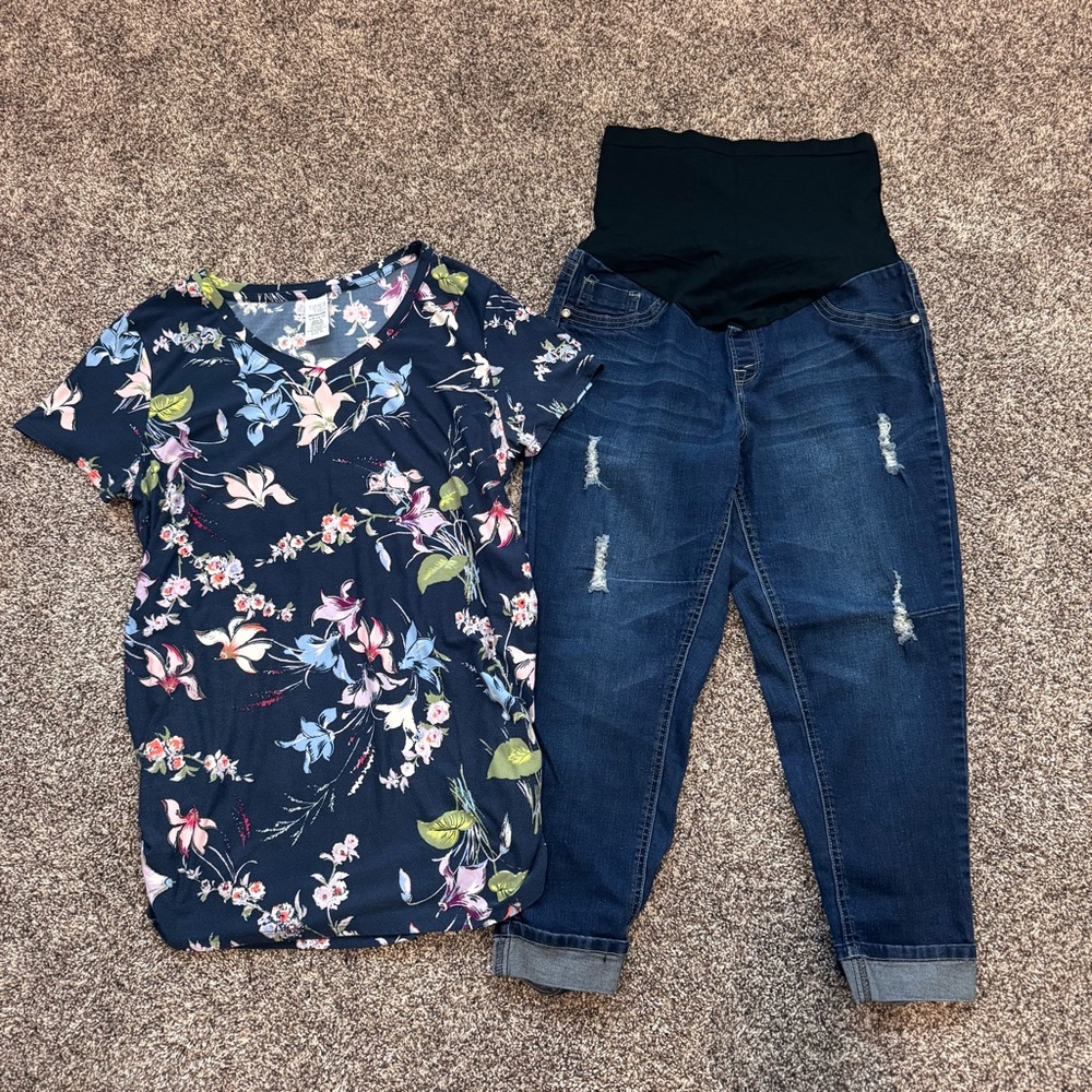 Large Maternity Floral Top and Distressed Jeans Set